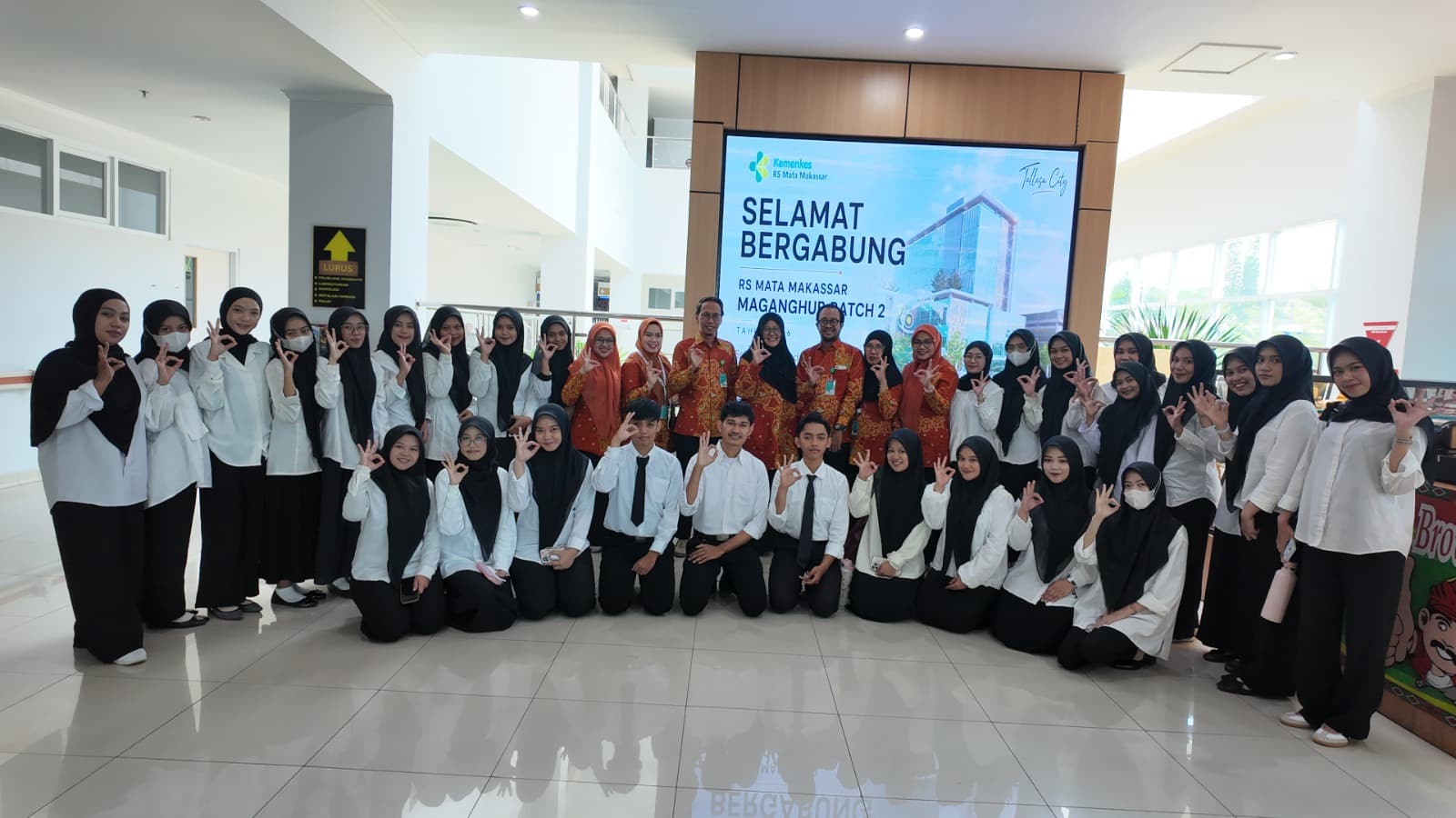 Siap Cetak SDM Unggul, Rumah Sakit Mata Makassar Resmi Terima 29 Peserta MagangHub Kemnaker Batch 2